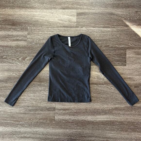 EUC Lululemon Ebb To Street Long Sleeve Ribbed Top with Built-In Bra Sz 6 Black - Picture 12 of 14